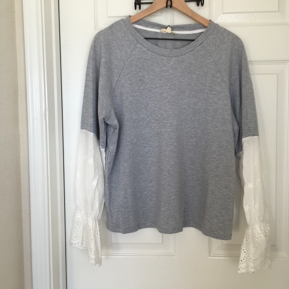 5 for $25 * 🛍 Lace Long Sleeve Top - Picture 2 of 7